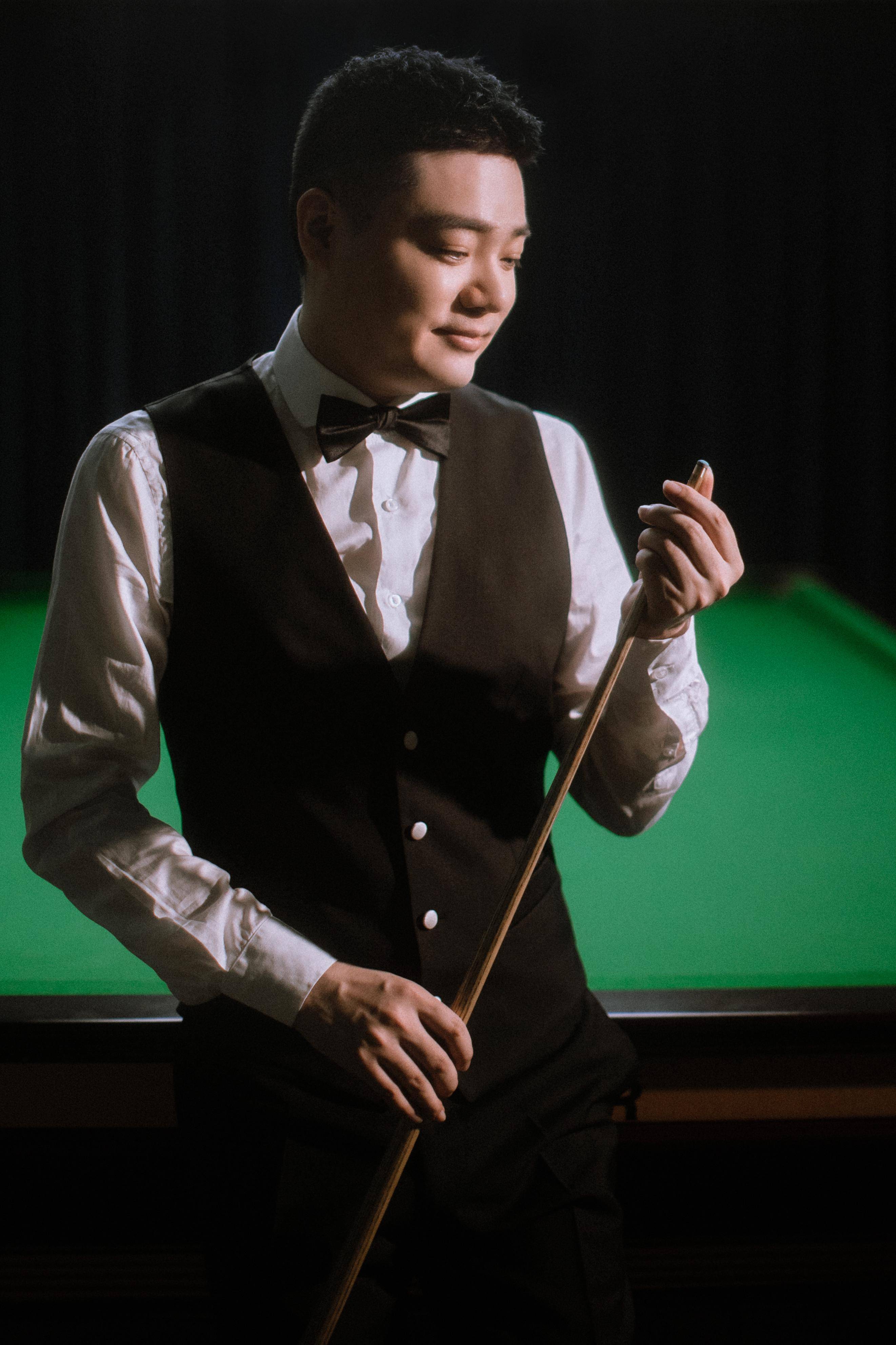 气外露的年 气外露的年