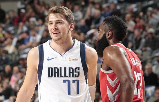 居全隊之首 居全隊之首