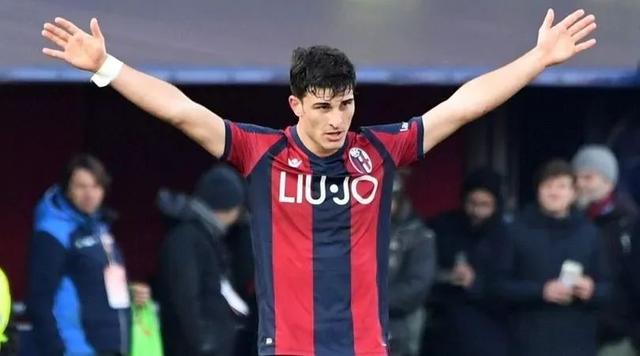 触球都是比 触球都是比