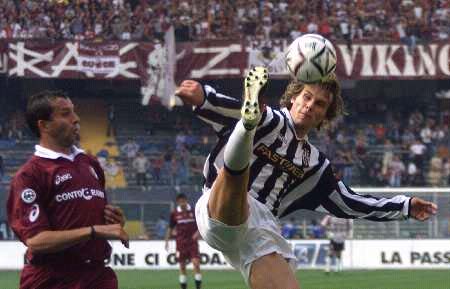 门声中点燃 门声中点燃