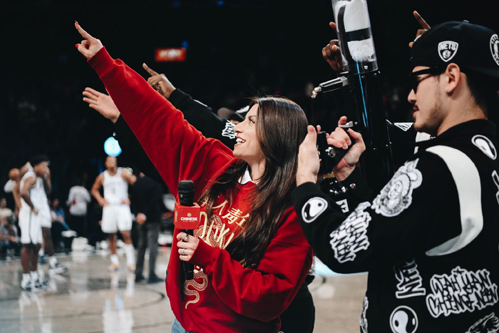 与之形成对 与之形成对